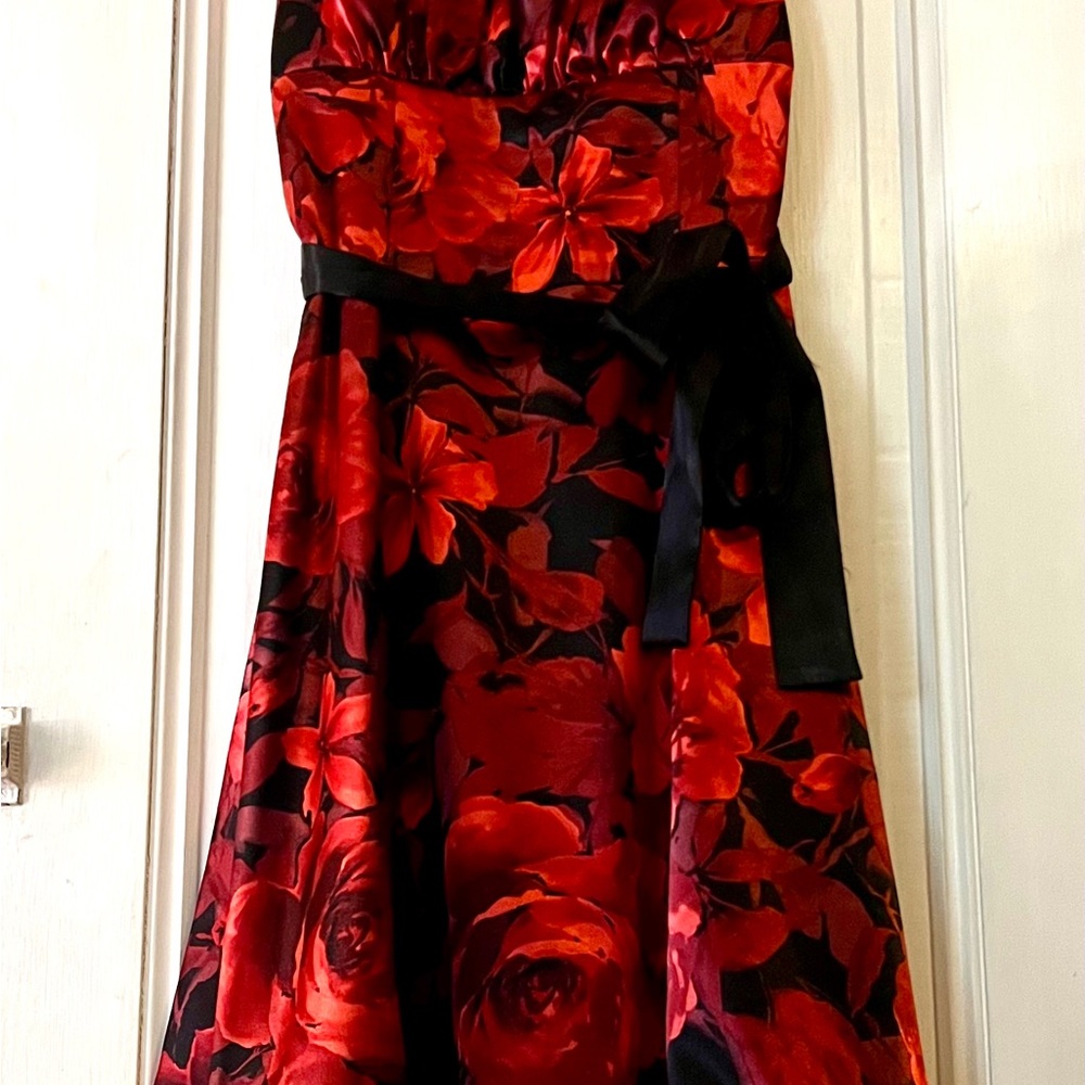 Elegant Red Floral Dress